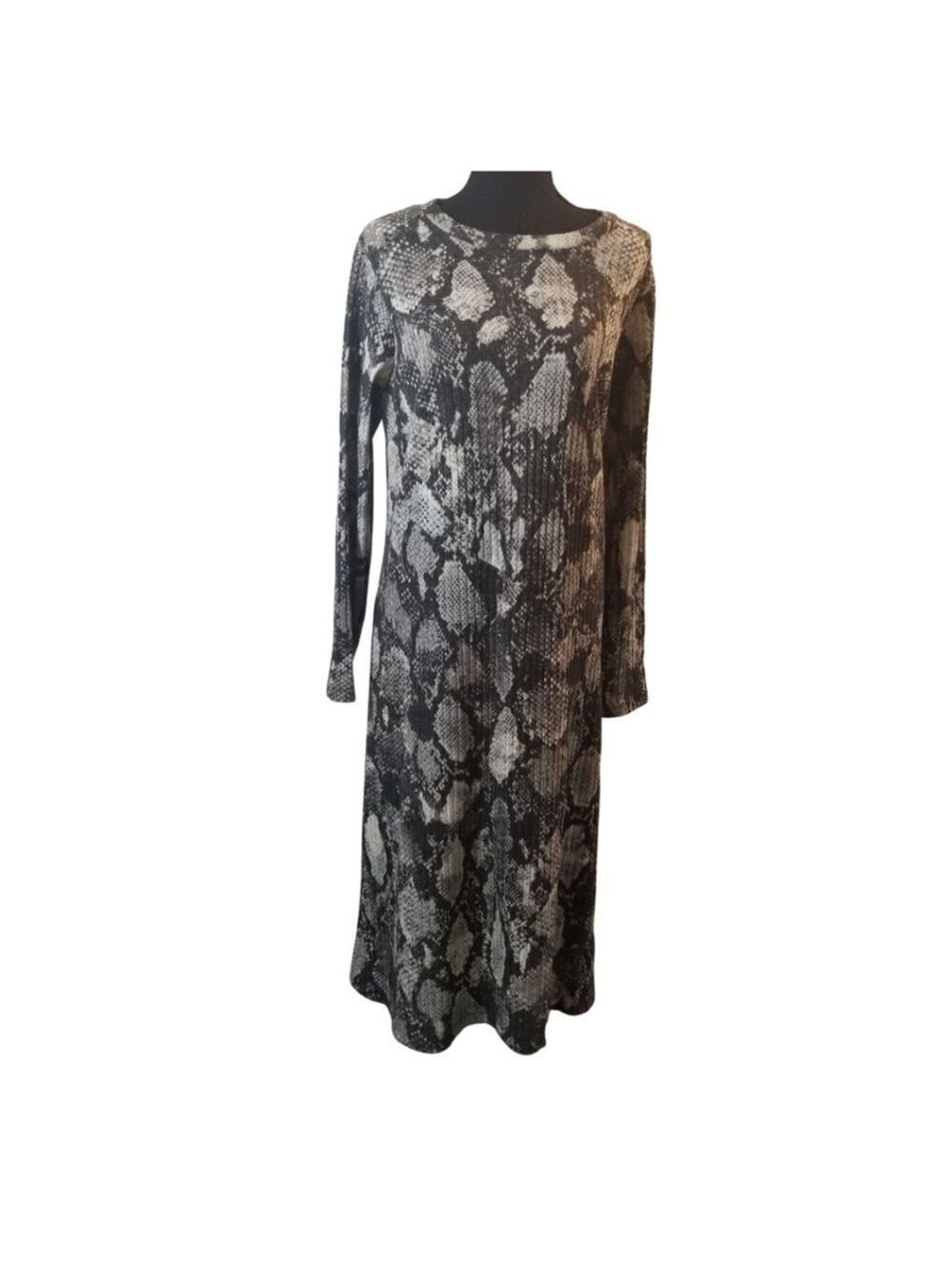 Printed Women's Dress.      C1